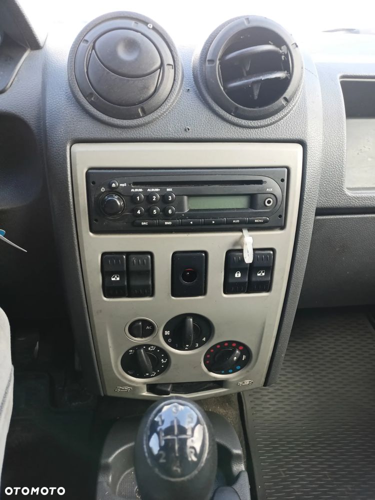 Dacia Logan Van - 10