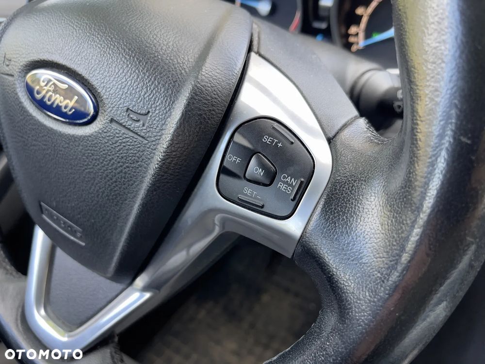 Ford Fiesta - 17