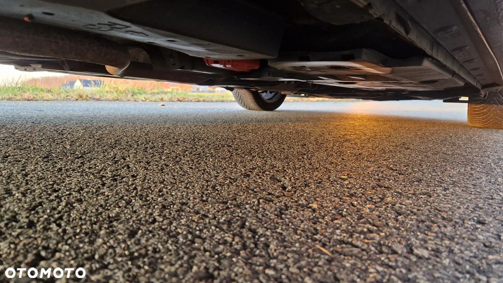 Toyota Auris 1.8 HSD Luna - 10