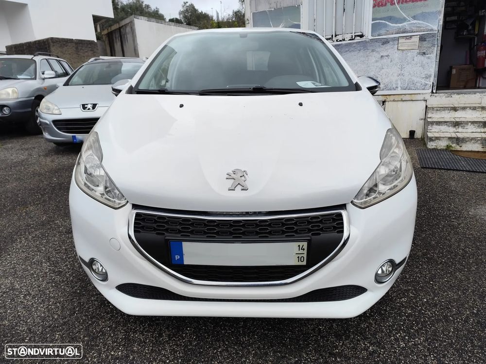 Peugeot 208 1.2 VTi SE Style - 2
