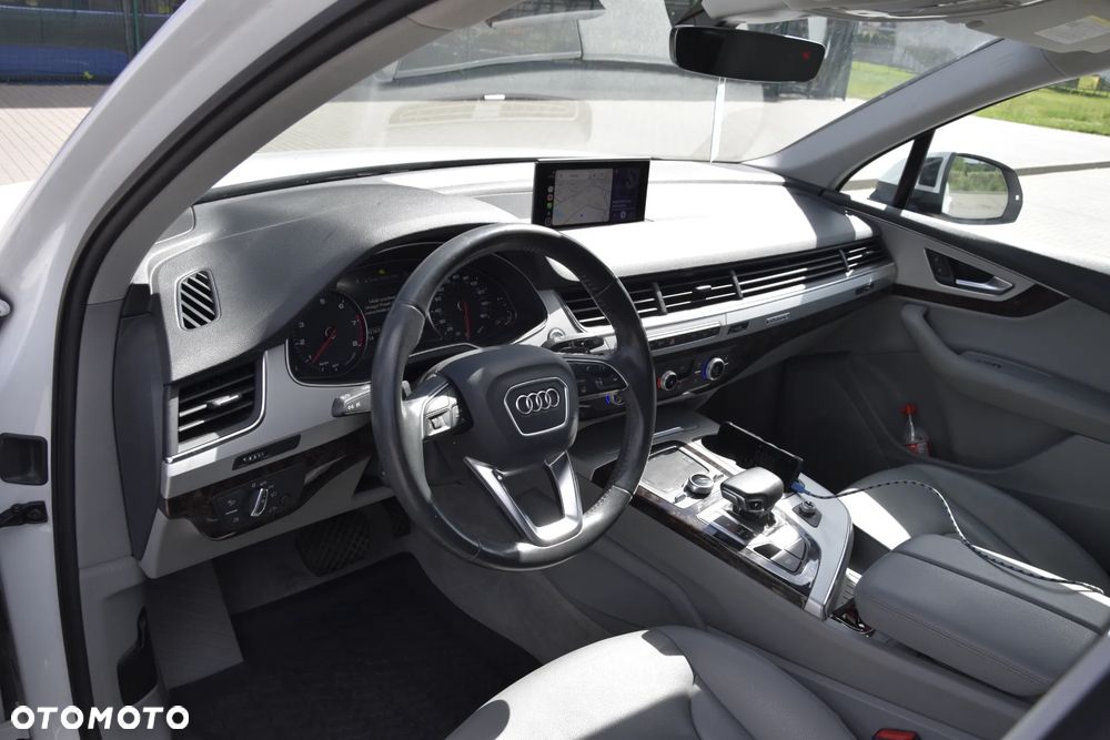 Audi Q7 3.0 TFSI Quattro Tiptronic - 12