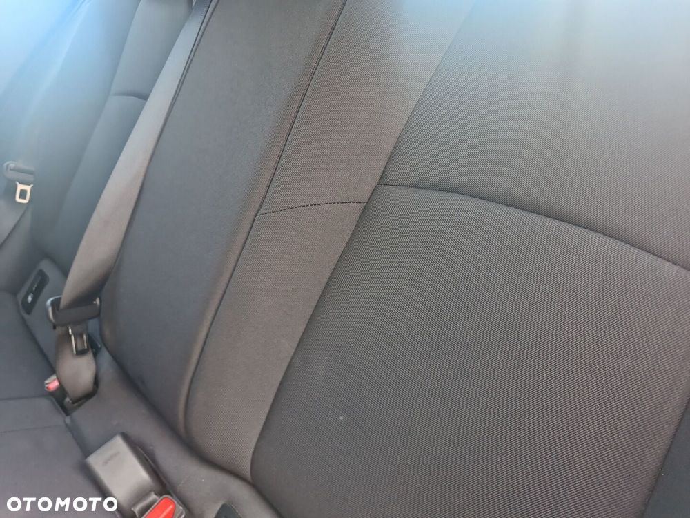 Toyota Corolla 1.8 Hybrid Active - 13