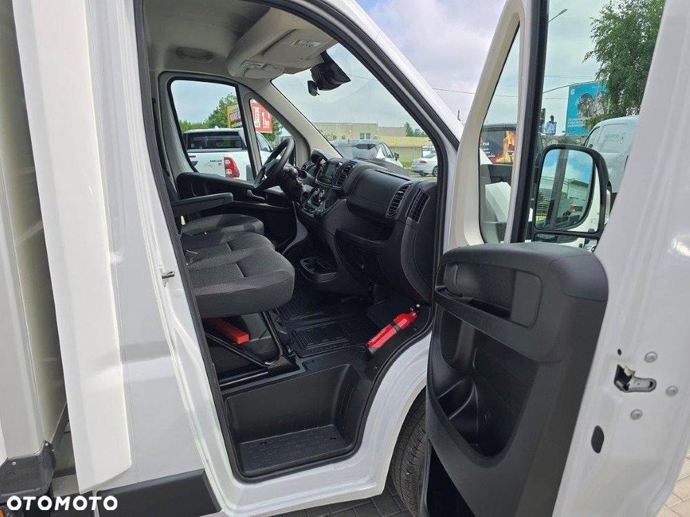 Toyota Proace MAX - 16