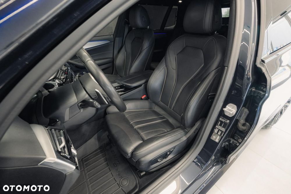 BMW Seria 5 520d M Sport - 13