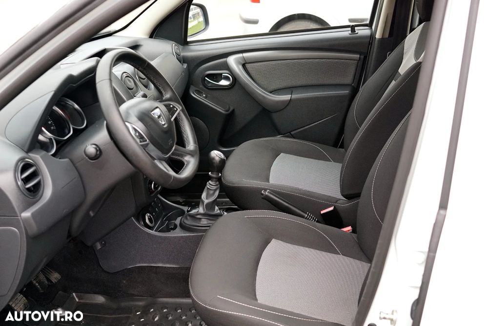 Dacia Duster dCi 110 FAP 4x4 Laureate - 12