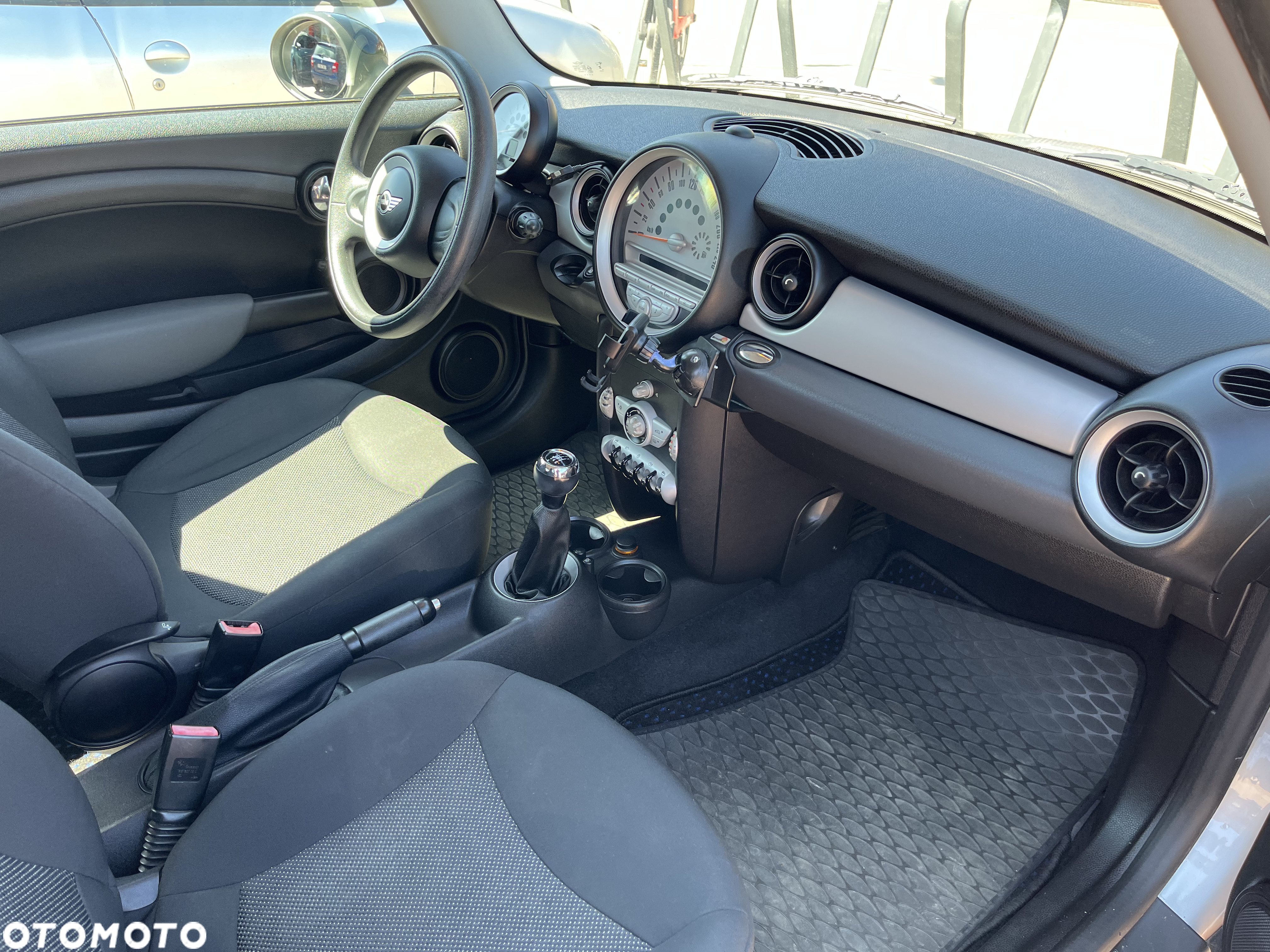 MINI ONE Standard - 7