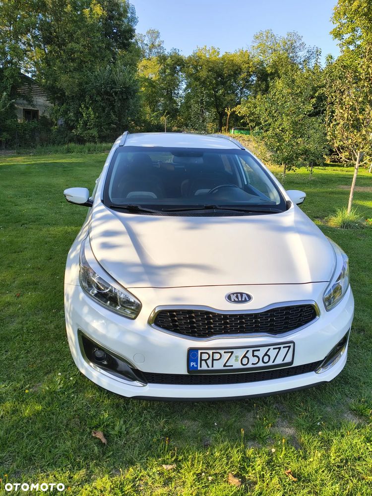 Kia Ceed - 1