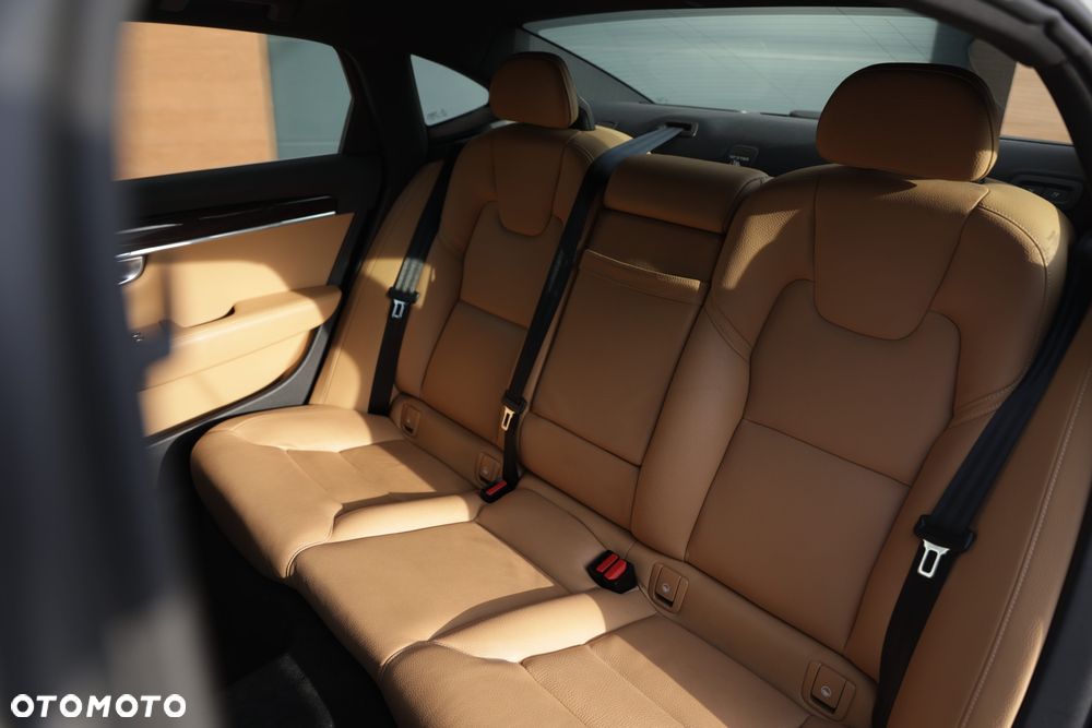 Volvo S90 T5 Geartronic Momentum Pro - 28