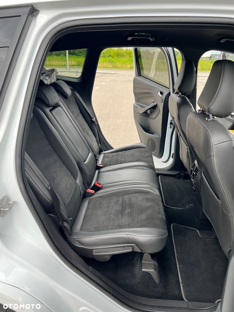 Ford Kuga 2.0 TDCi 2x4 ST-Line - 15