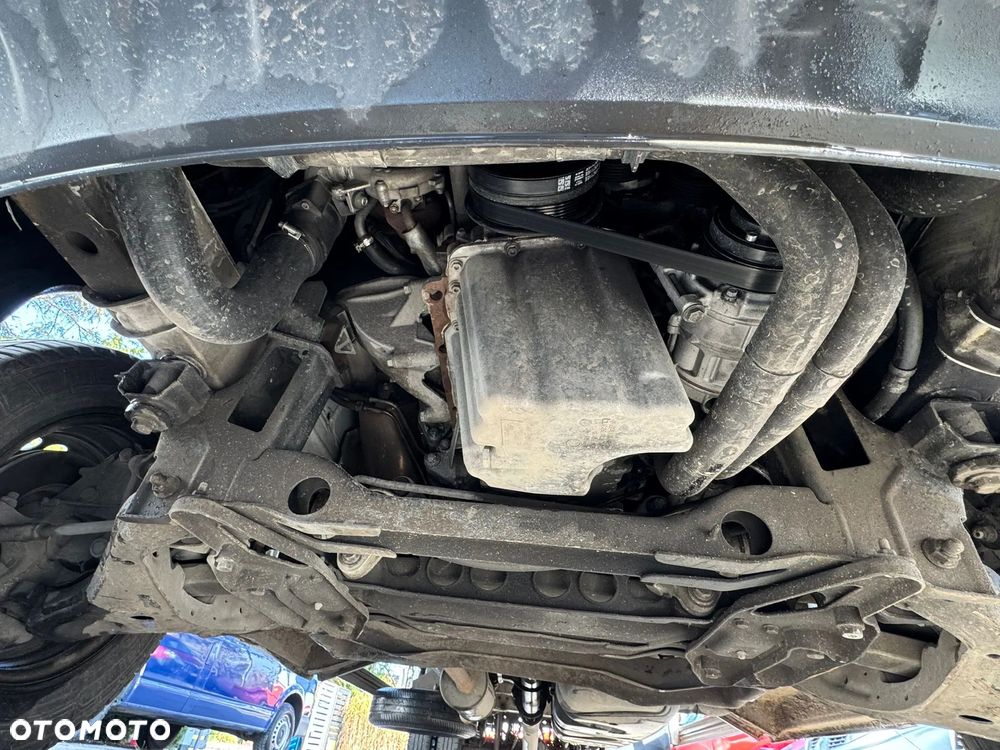 Volkswagen CRAFTER BLIŻNIAKI KONTENER WINDA KLIMATYZACJA - 34