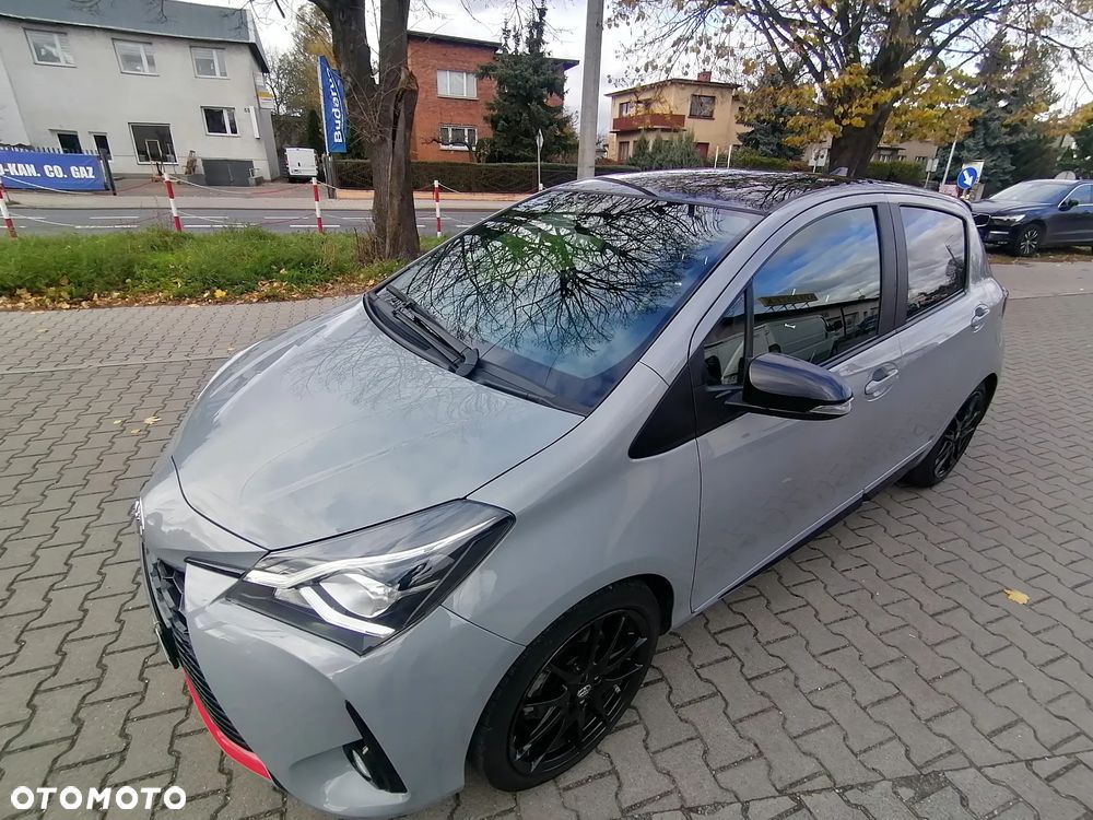 Toyota Yaris Hybrid 1.5 VVT-i - 16