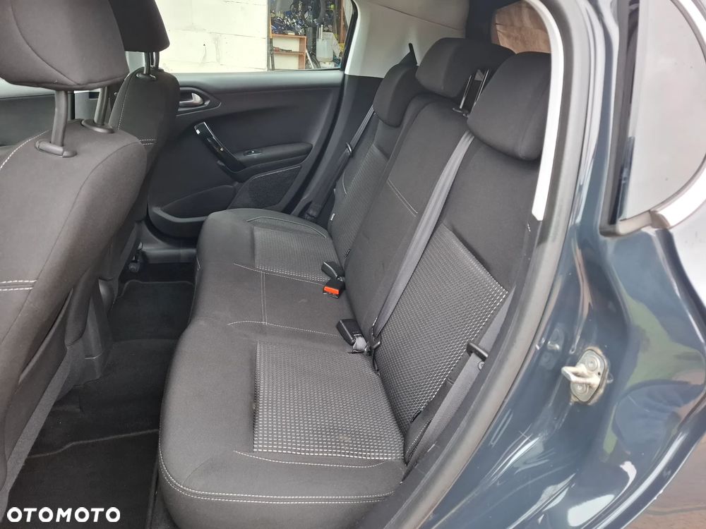 Peugeot 208 Blue-HDi 100 Stop&Start Allure - 27