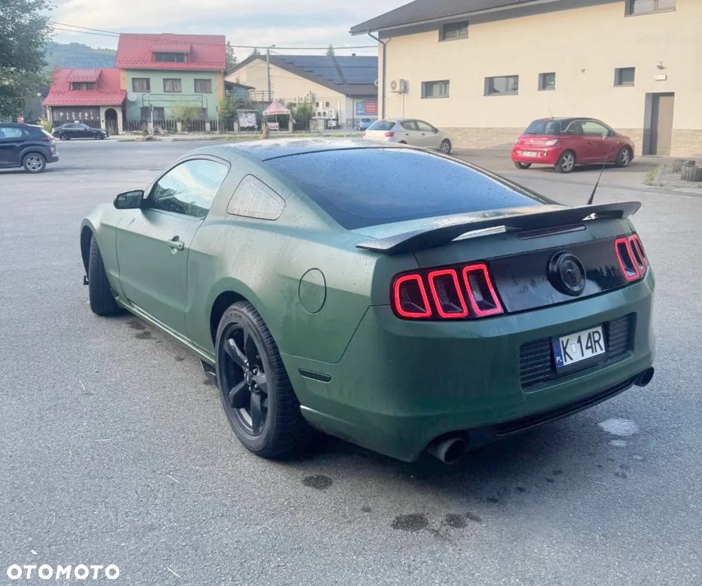 Ford Mustang - 3