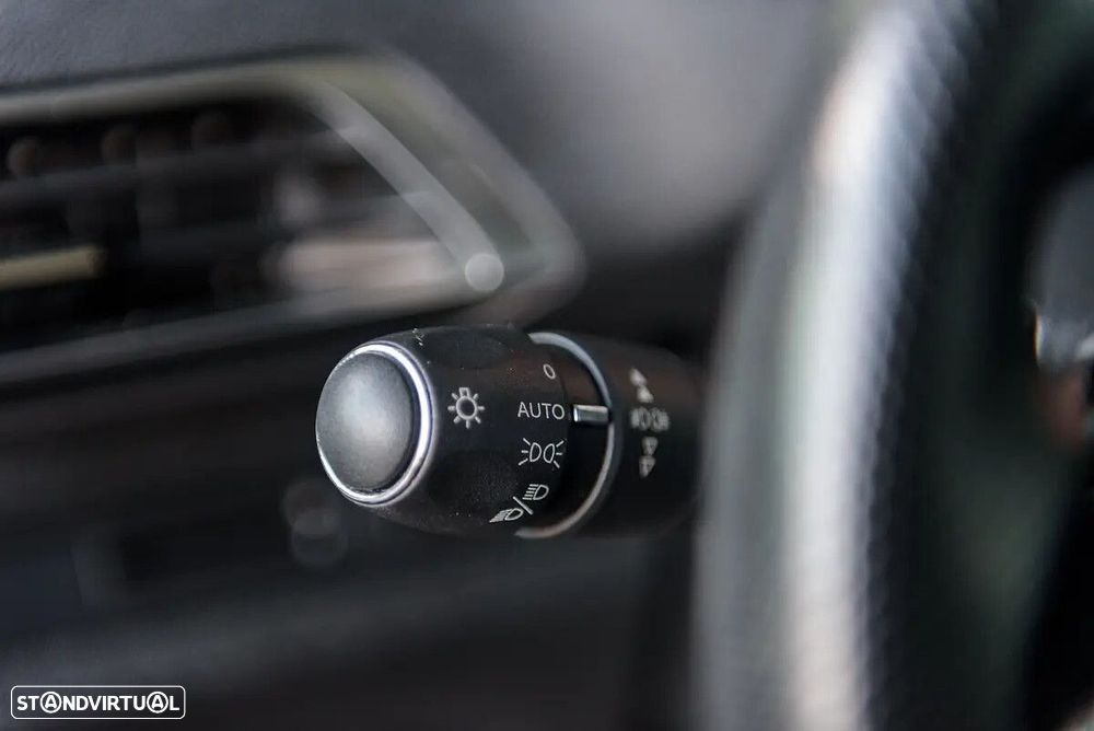 Peugeot 3008 1.5 BlueHDi GT EAT8 - 53