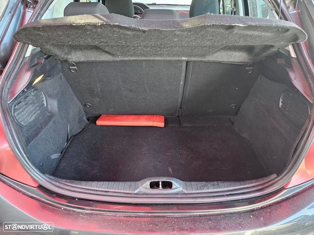 Peugeot 208 1.6 e-HDi Allure - 11