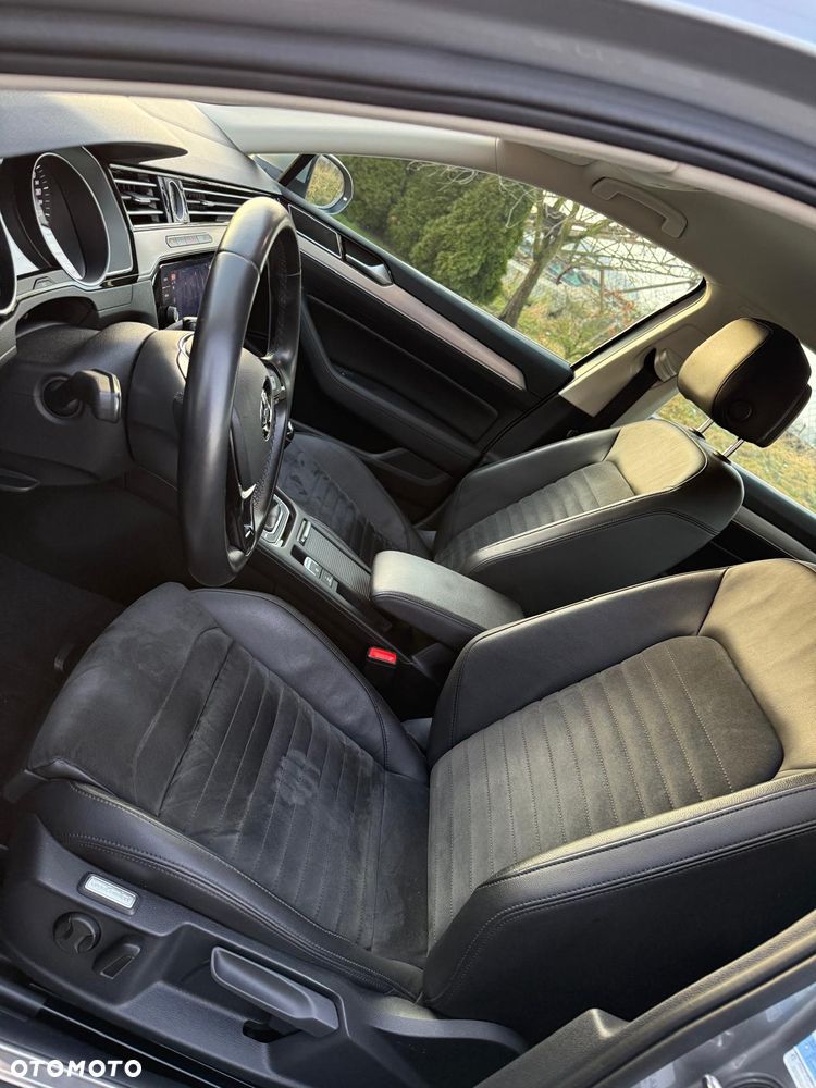 Volkswagen Passat 1.8 TSI BMT Highline - 16