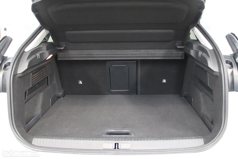Citroën C4 1.2 PureTech Plus EAT8 - 24