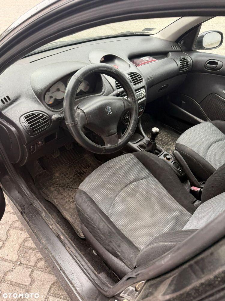 Peugeot 206 - 5