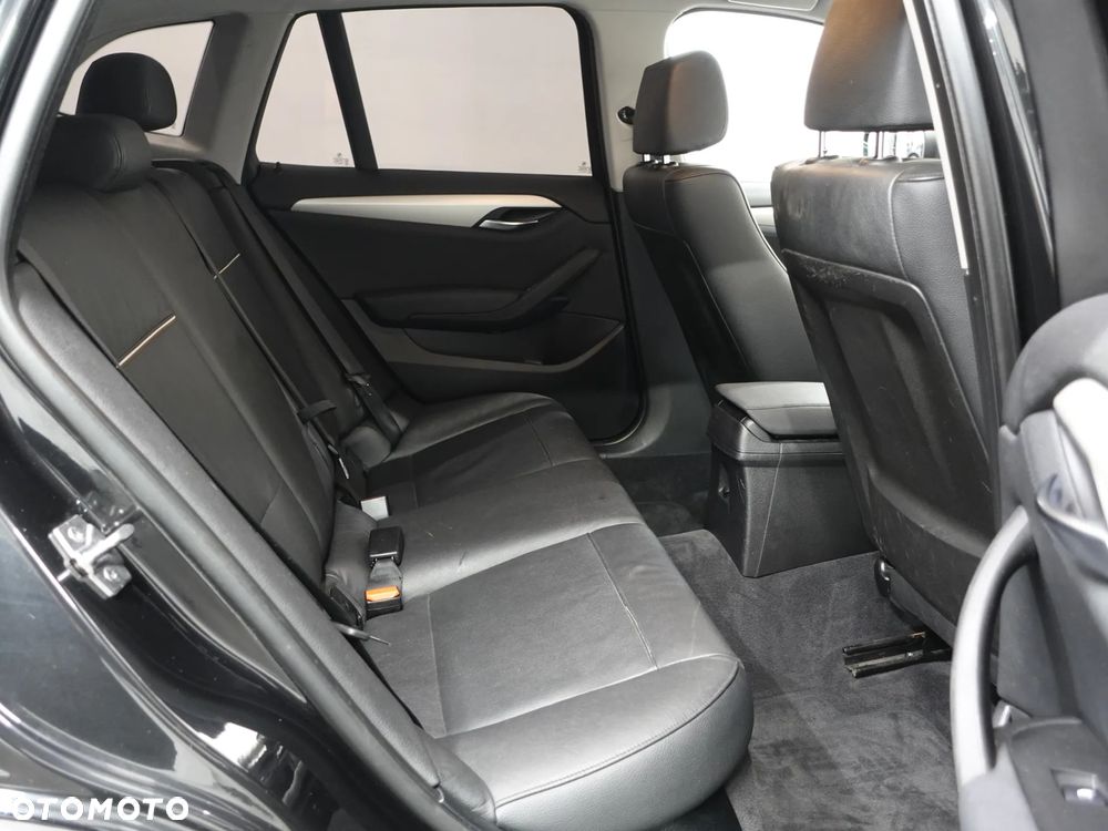 BMW X1 xDrive20i - 24