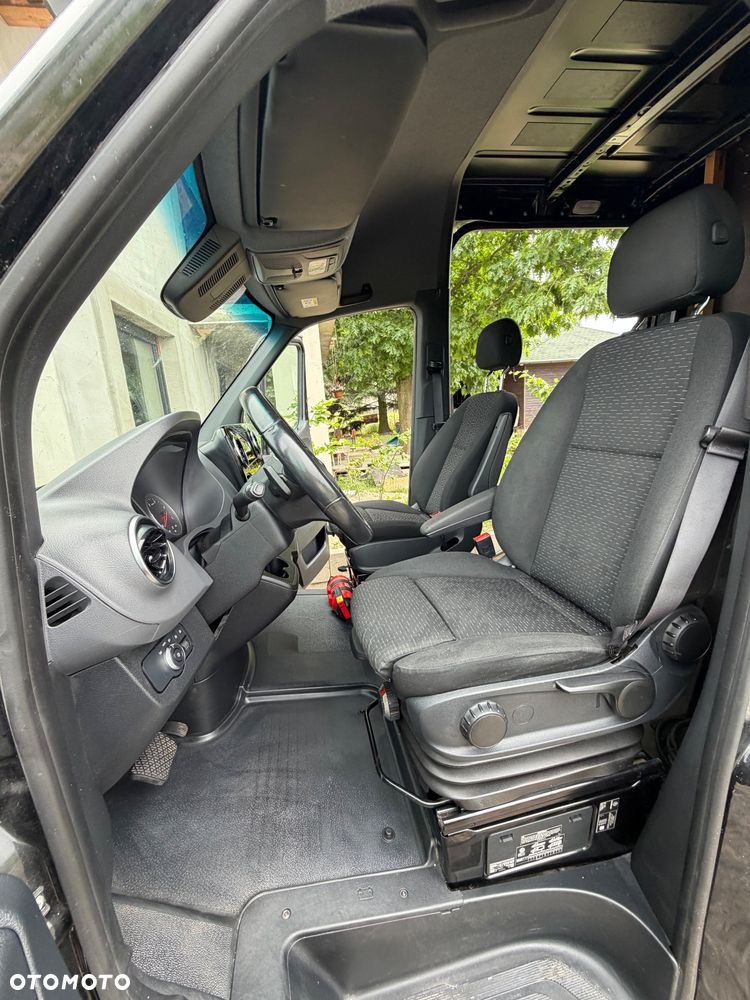 Mercedes-Benz SPRINTER - 18