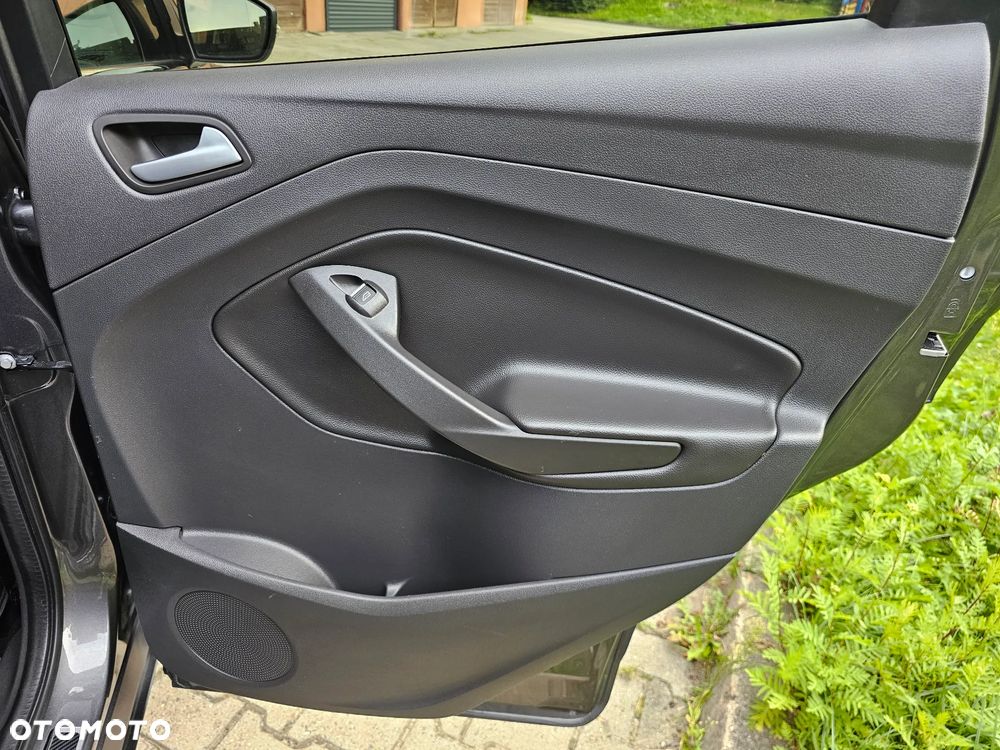 Ford Kuga - 20