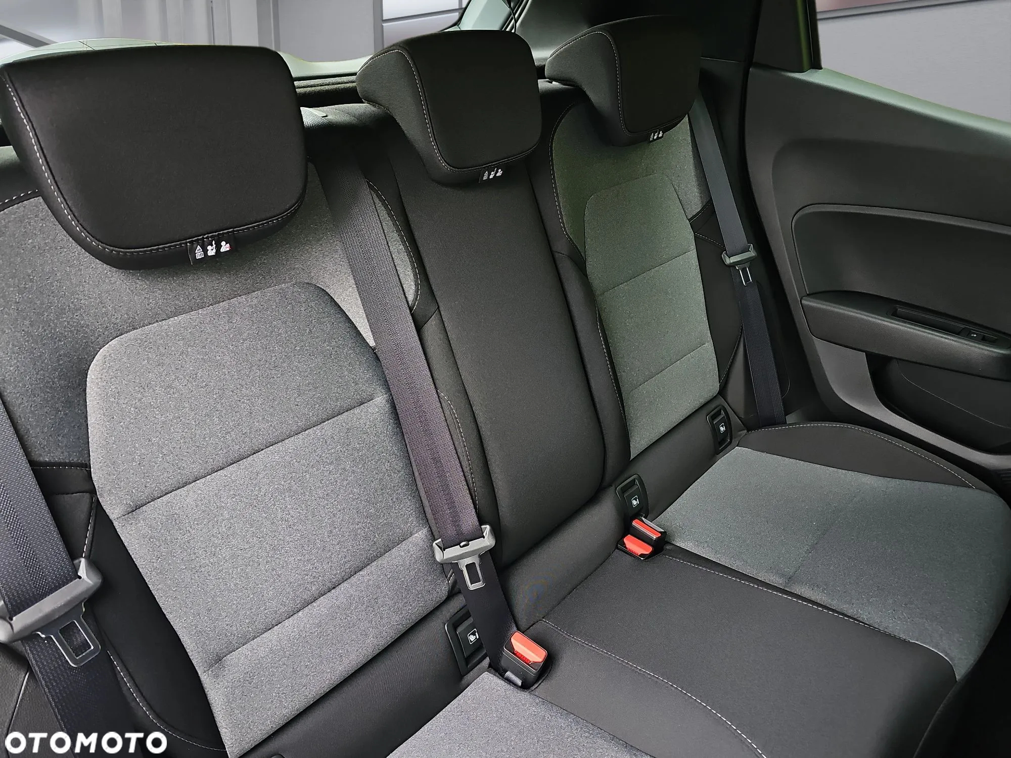 Renault Clio 1.0 TCe Evolution - 31