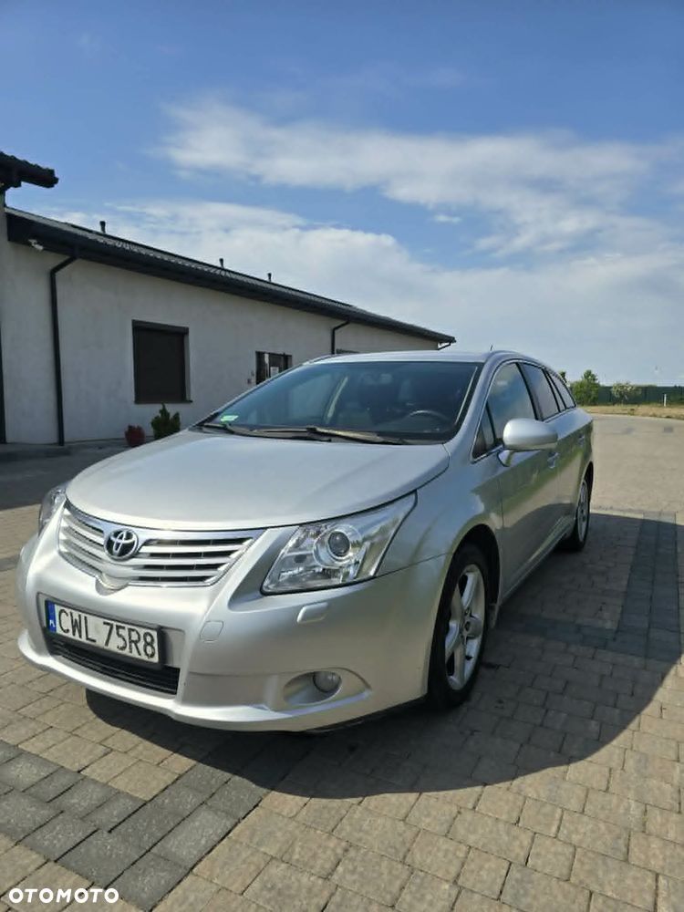Toyota Avensis 2.0 D-4D 2010 - 3