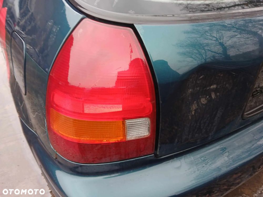 Honda Civic VI Lampa tylna lewa - 1