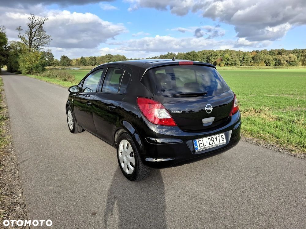 Opel Corsa 1.4 16V 150 Jahre - 4