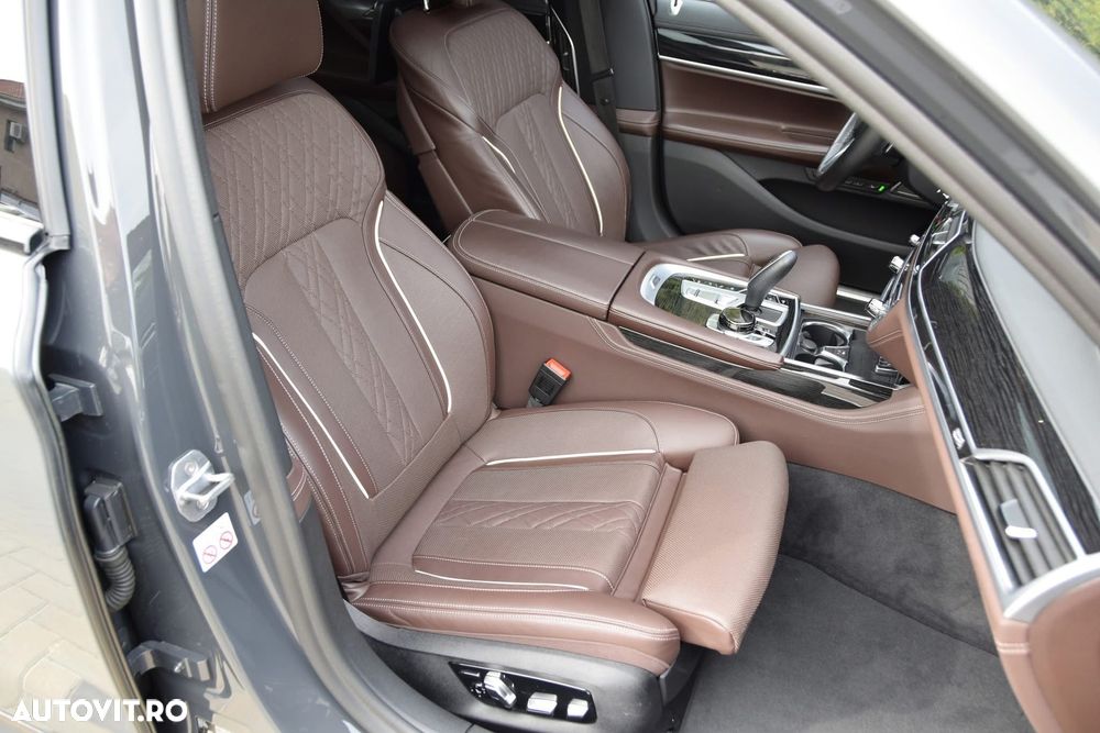BMW Seria 7 745Le xDrive - 17
