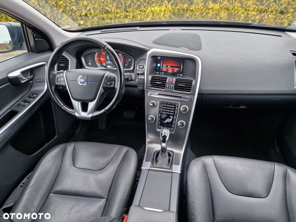 Volvo XC 60 D4 Geartronic Summum - 15