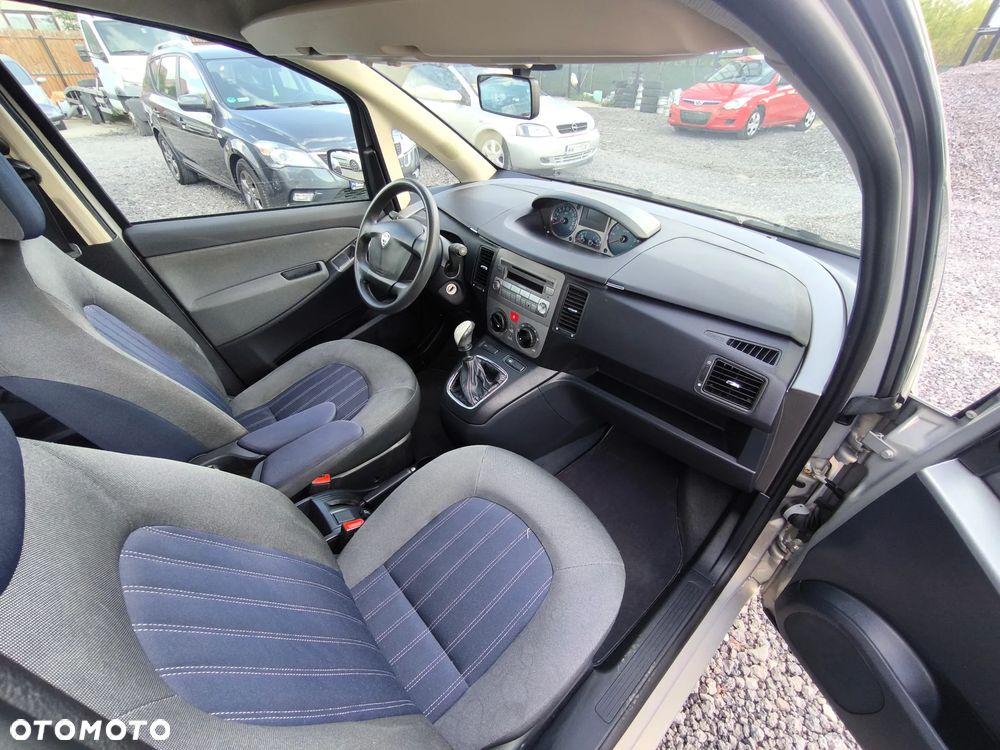 Lancia Musa 1.4 8V - 21