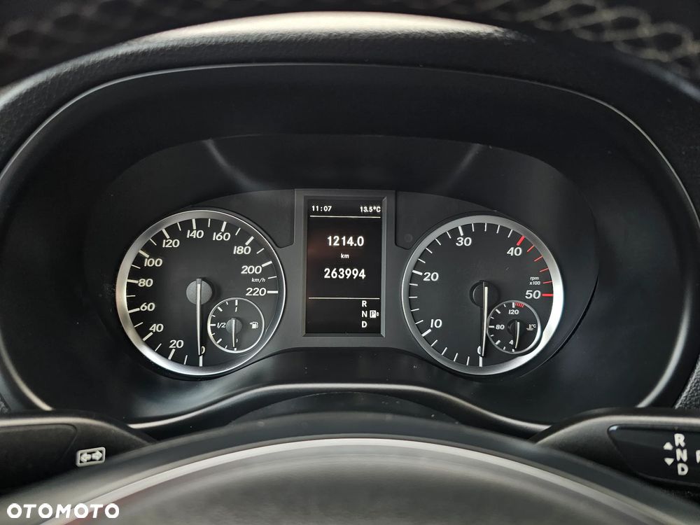 Mercedes-Benz VITO - 14