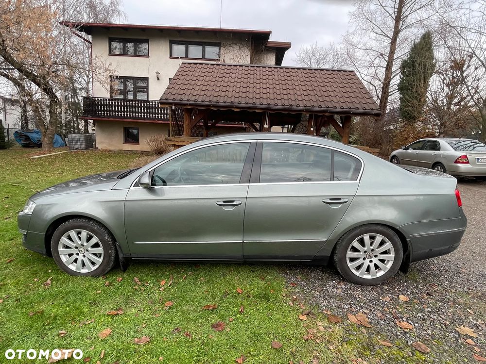 Volkswagen Passat 2.0 TDI Comfortline - 12