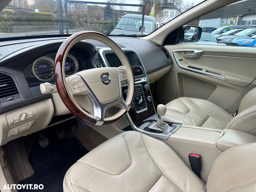 Volvo XC 60 D5 AWD Start-Stop Summum - 14