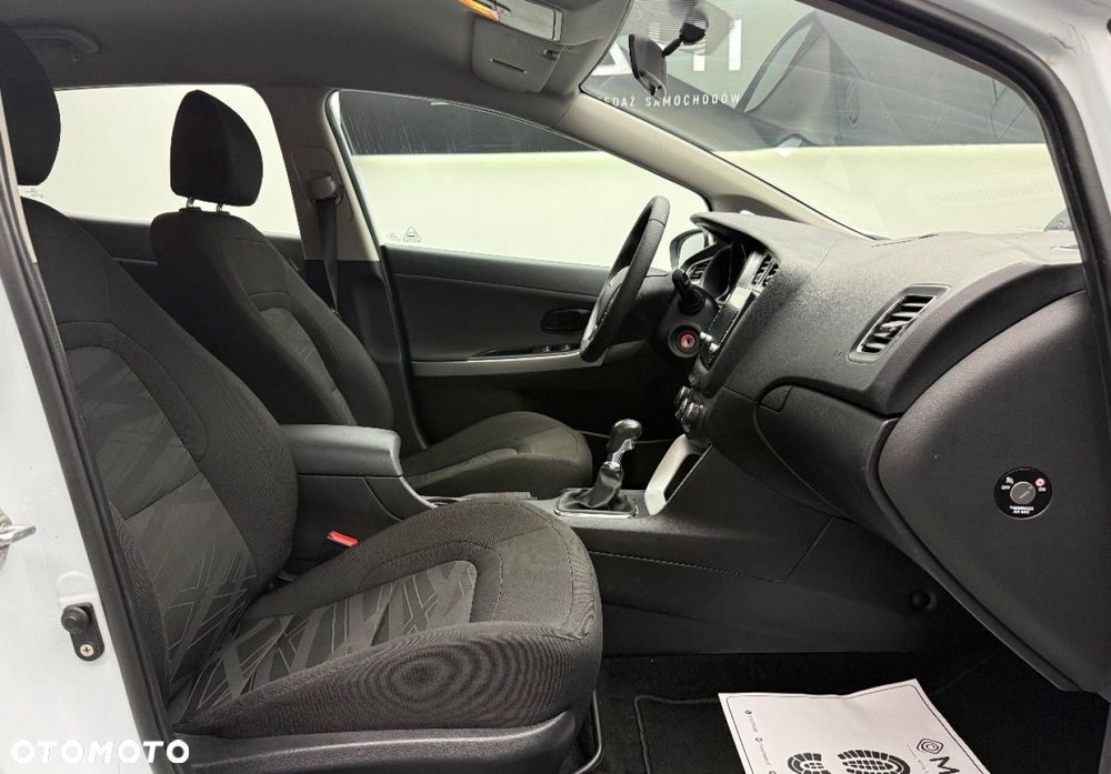 Kia Ceed 1.4 CVVT Attract - 17