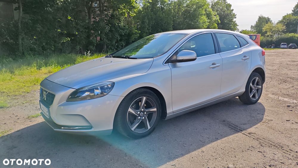 Volvo V40 D2 - 3