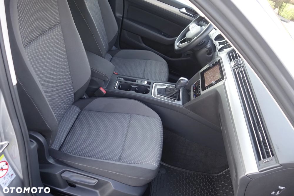 Volkswagen Passat 1.5 TSI EVO Business DSG - 8