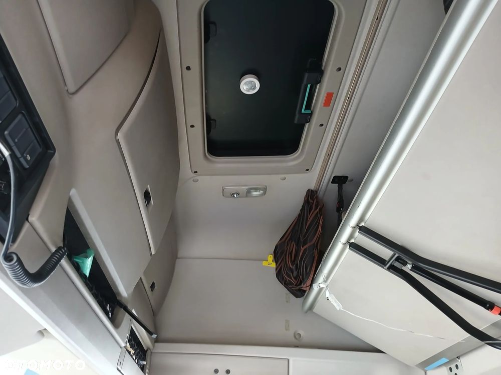 DAF CF 290DAF CF 290 DMC 18, 19 EPAL NOWE TACHO G2V2 faktura VAT, Netto 143 000. - 13