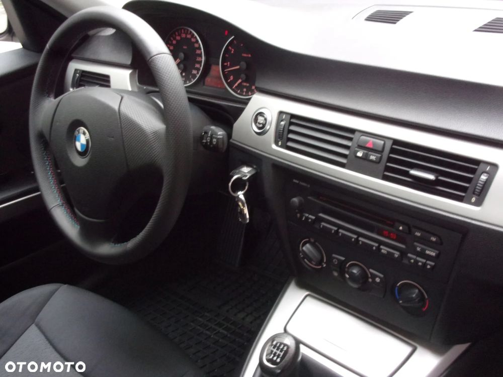 BMW Seria 3 - 30