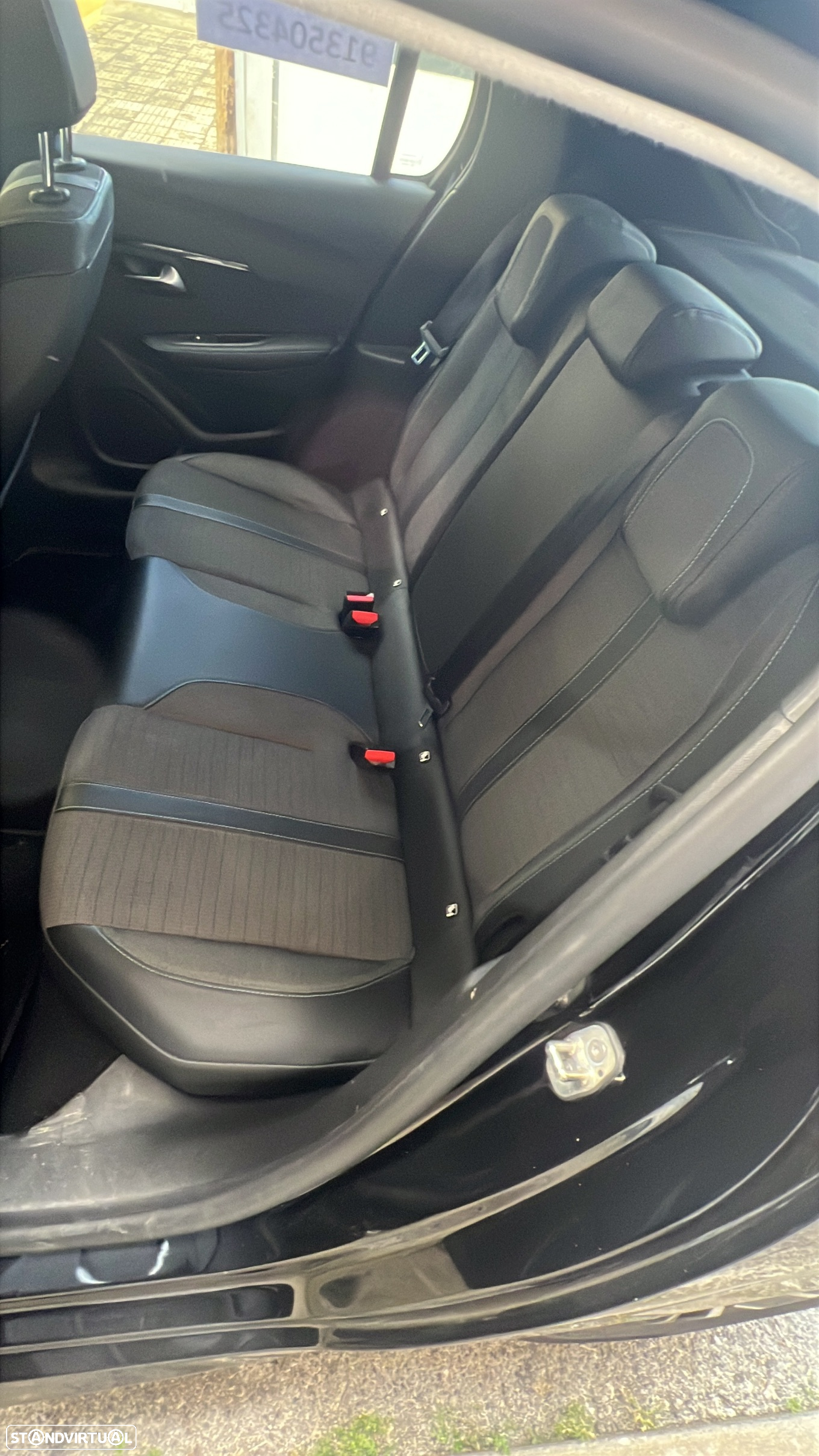 Peugeot 208 1.2 PureTech Allure Pack - 9