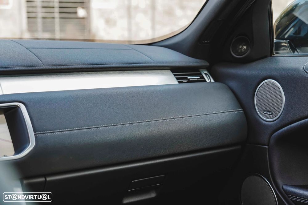 Land Rover Range Rover Evoque - 21