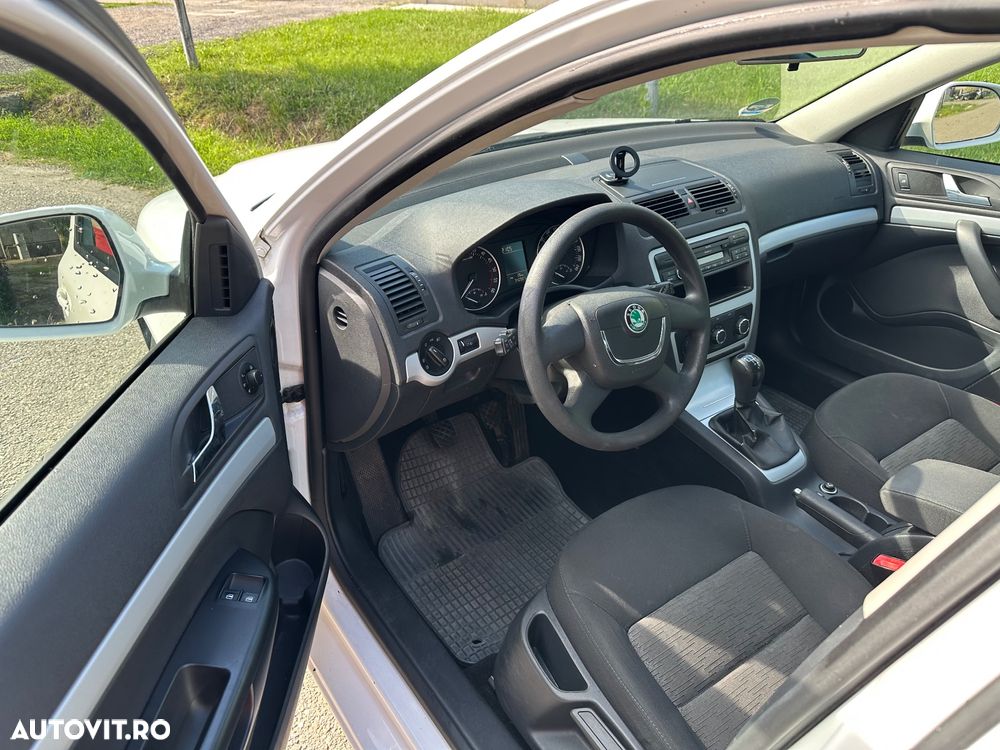 SKODA Octavia 2009 — imagine 6