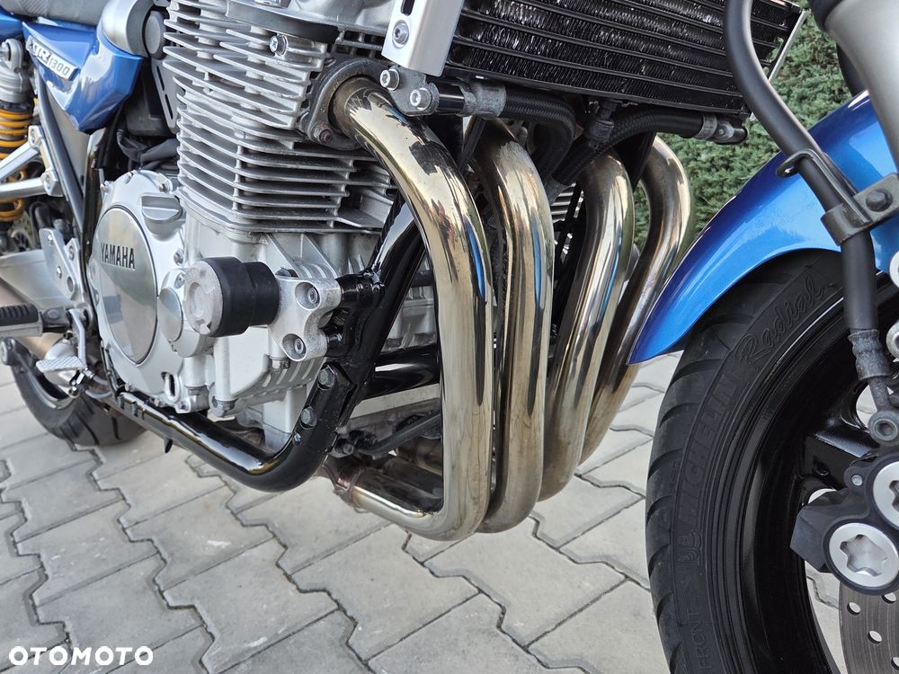 Yamaha XJR - 23