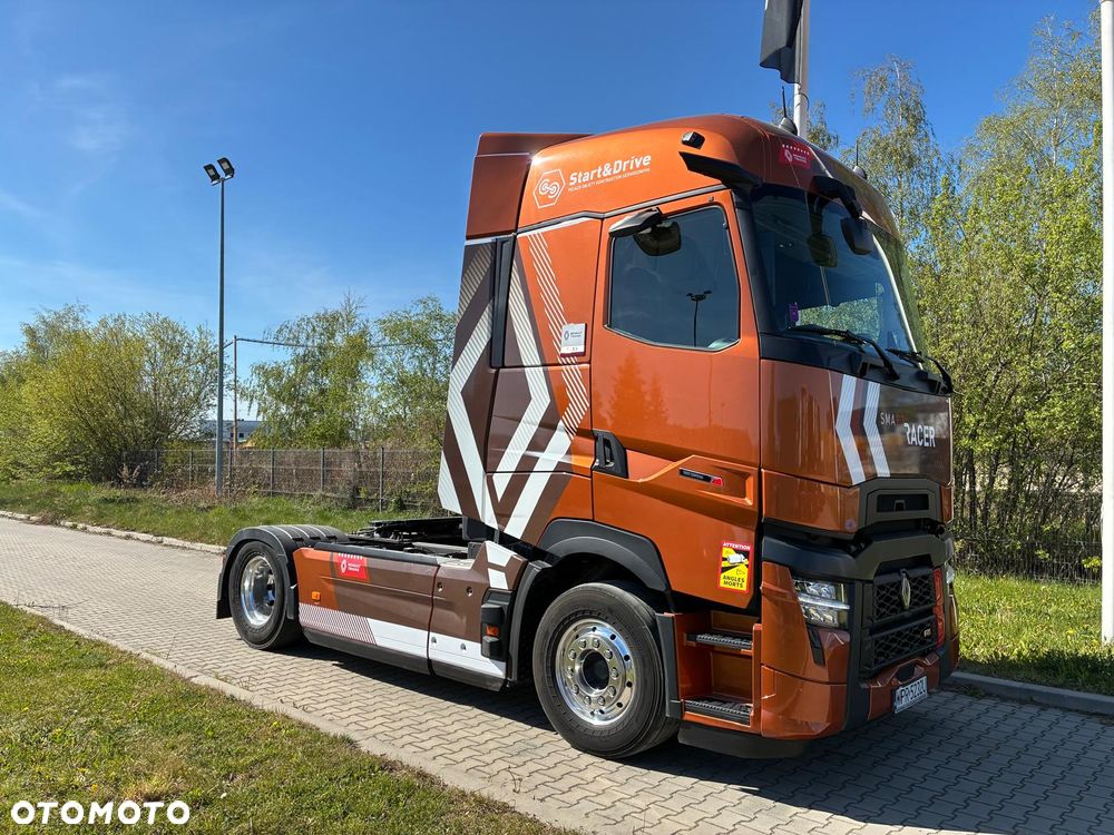 Renault T480 HIGH SLEEPER CAB - 2