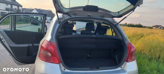 Toyota Yaris 1.4 D-4D Luna - 4
