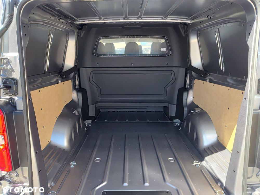 Opel Vivaro - 10