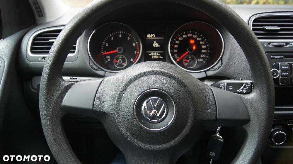 Volkswagen Golf 1.6 Trendline - 29