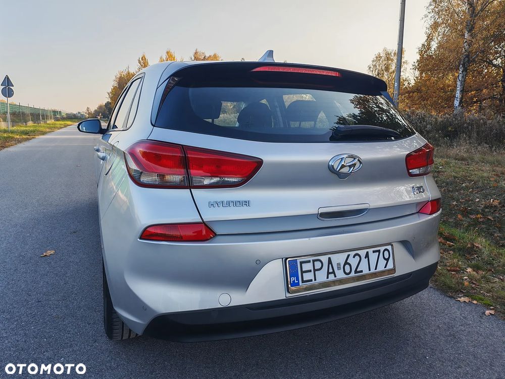 Hyundai i30 1.6 CRDi Comfort - 11