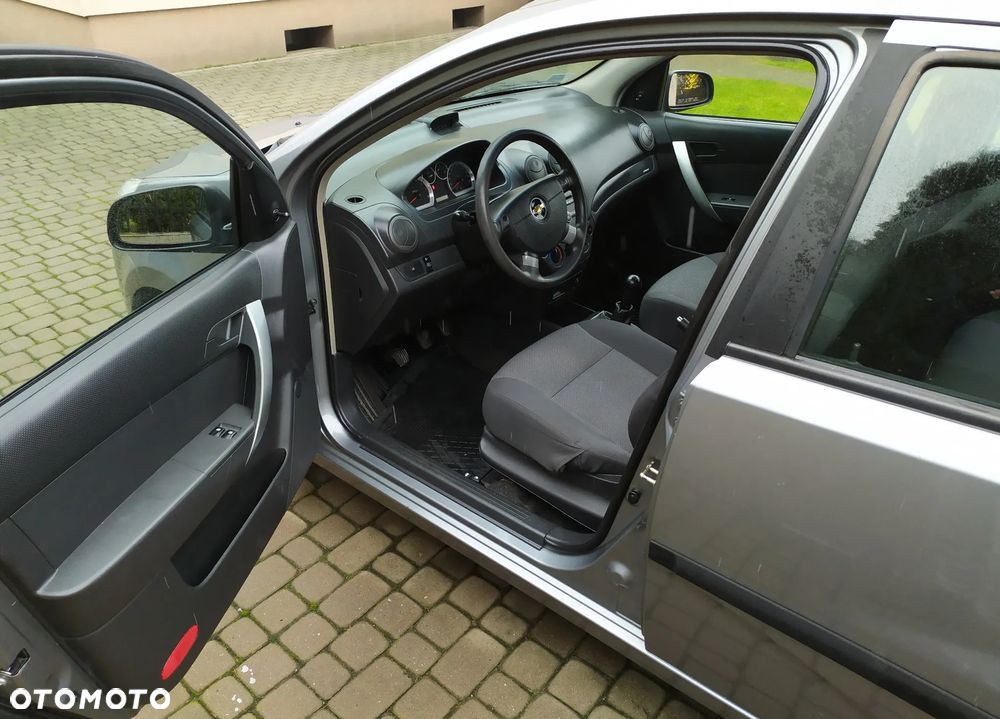 Chevrolet Aveo 1.2 16V Base+ - 4